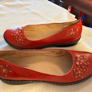 Hush Puppies Red Leather Floral Appliqué Stitched Ballet Flats Boho Retro 8M